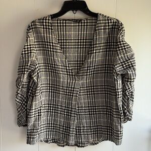 Zara top black and cream patterned plaid size M